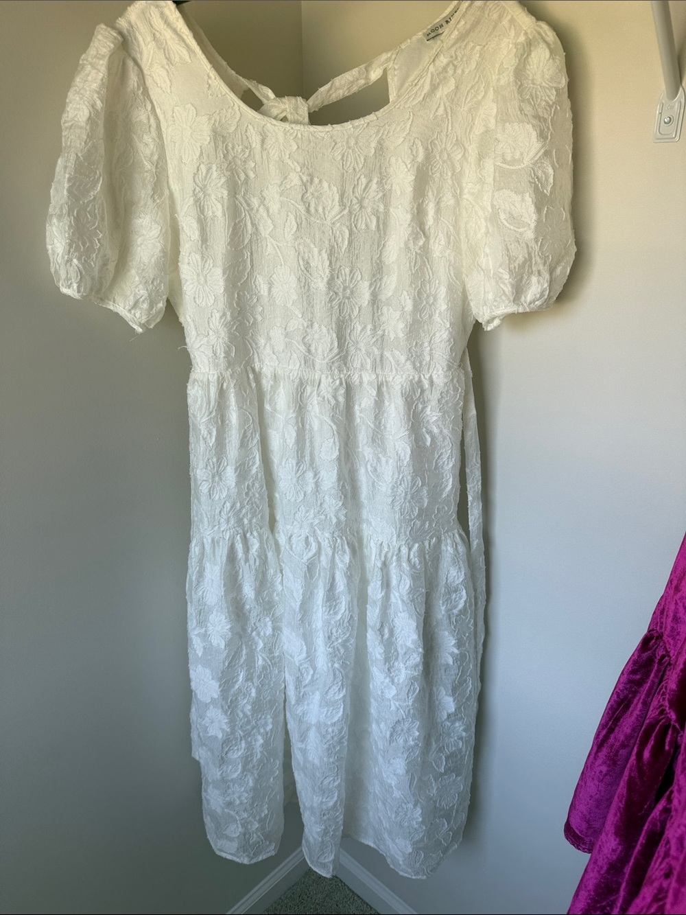 Moon River White Embroidered Midi Dress